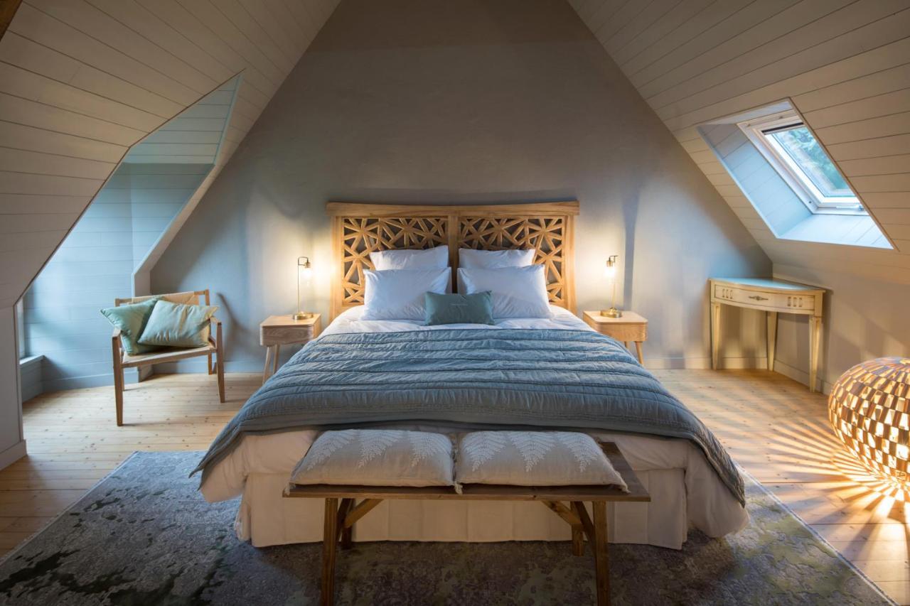 Manoir Du Vau D Arz Gites Et Chambres D Hotes Avec Piscine Malansac 外观 照片