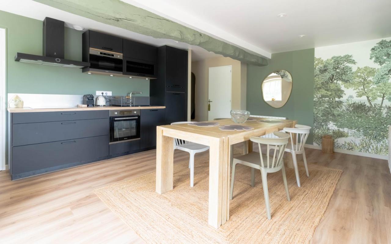 Manoir Du Vau D Arz Gites Et Chambres D Hotes Avec Piscine Malansac 外观 照片