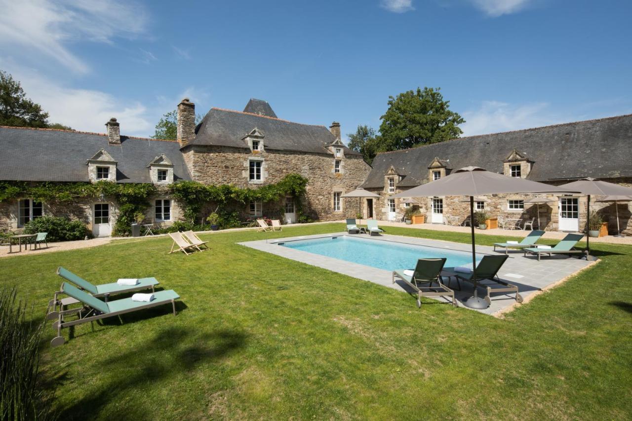 Manoir Du Vau D Arz Gites Et Chambres D Hotes Avec Piscine Malansac 外观 照片