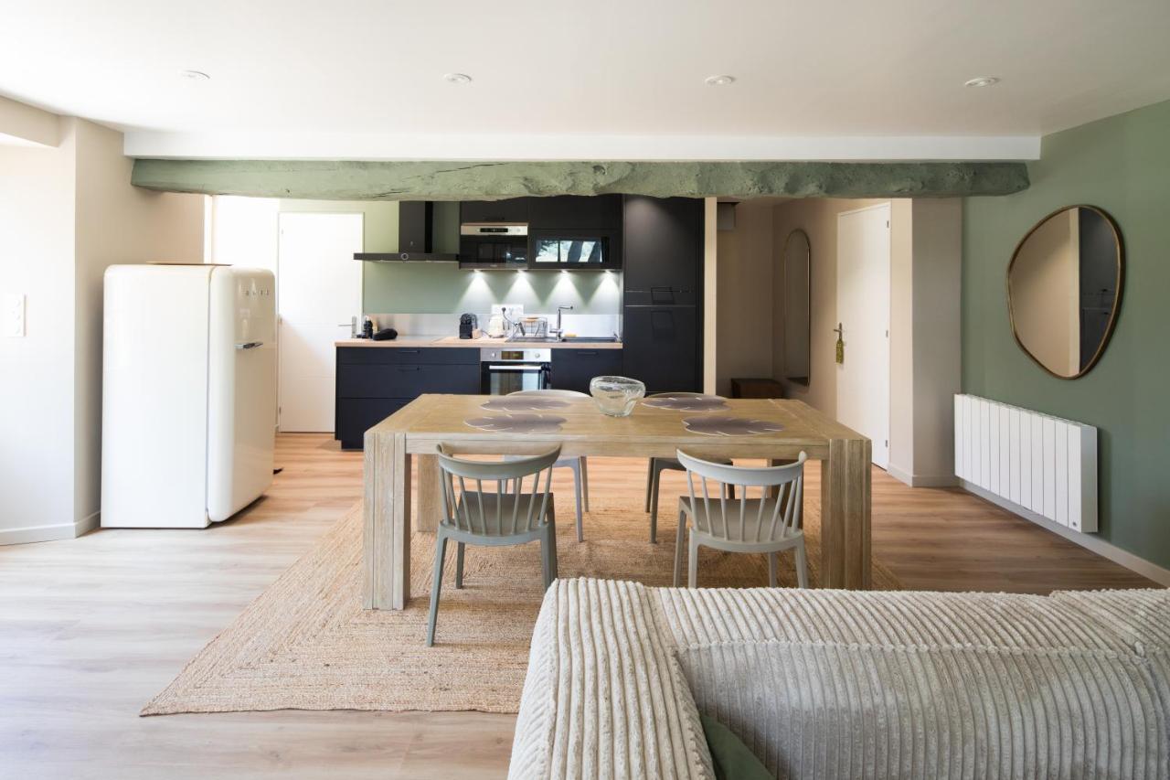 Manoir Du Vau D Arz Gites Et Chambres D Hotes Avec Piscine Malansac 外观 照片
