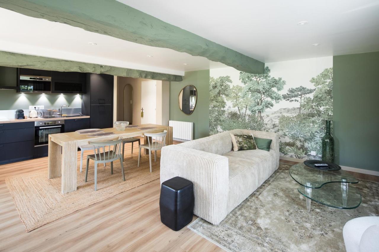 Manoir Du Vau D Arz Gites Et Chambres D Hotes Avec Piscine Malansac 外观 照片