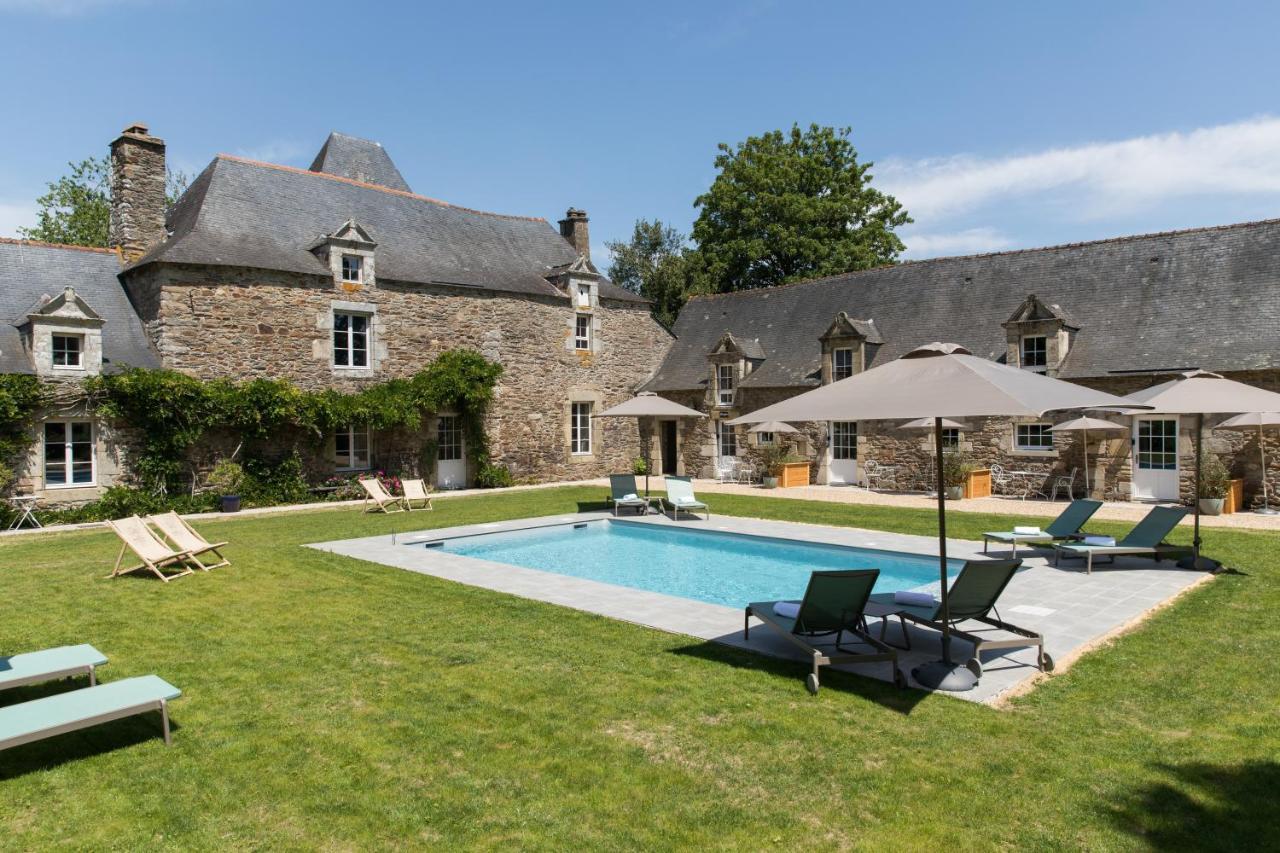 Manoir Du Vau D Arz Gites Et Chambres D Hotes Avec Piscine Malansac 外观 照片