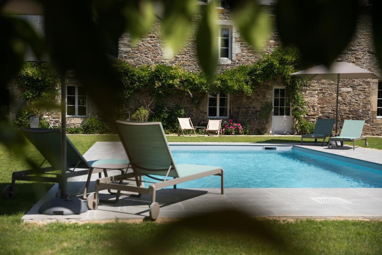 Manoir Du Vau D Arz Gites Et Chambres D Hotes Avec Piscine Malansac 外观 照片